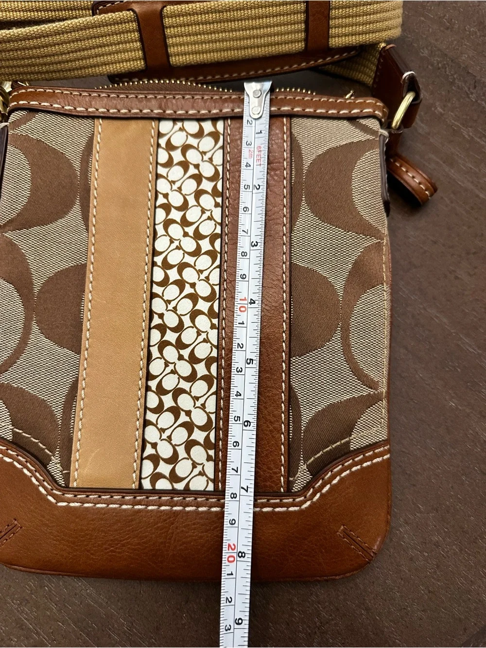 Coach Signature Swingpack Crossbody Bag